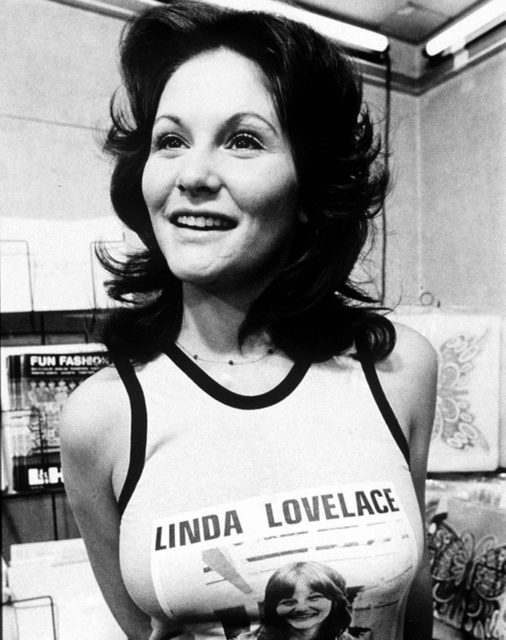 linda_lovelace_new_conference_january_1974_aZ7SKg2.sized_